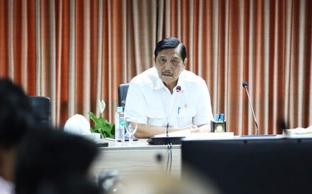 Luhut Minta Jam Kerja Buruh Diperketat: Saya Usul ke Menaker Ida Fauziyah agar Dibuatkan Regulasi yang Jelas