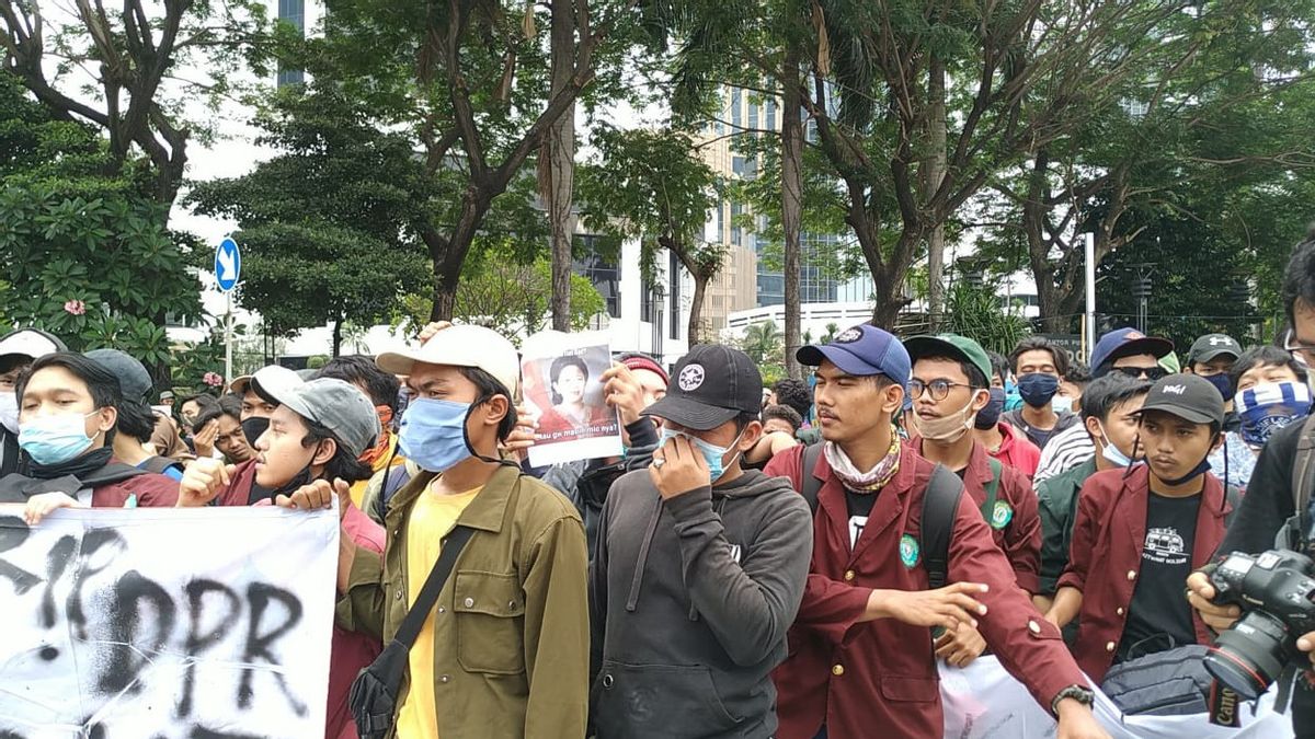 Presiden Jokowi Sudah Panjang Lebar Menjelaskan, Demo Tolak UU Cipta Kerja Berlanjut di Daerah