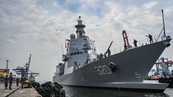 Iranian Warship Sinks in Sri Lankan Sea, 101 Sailors Missing, 78 Injured