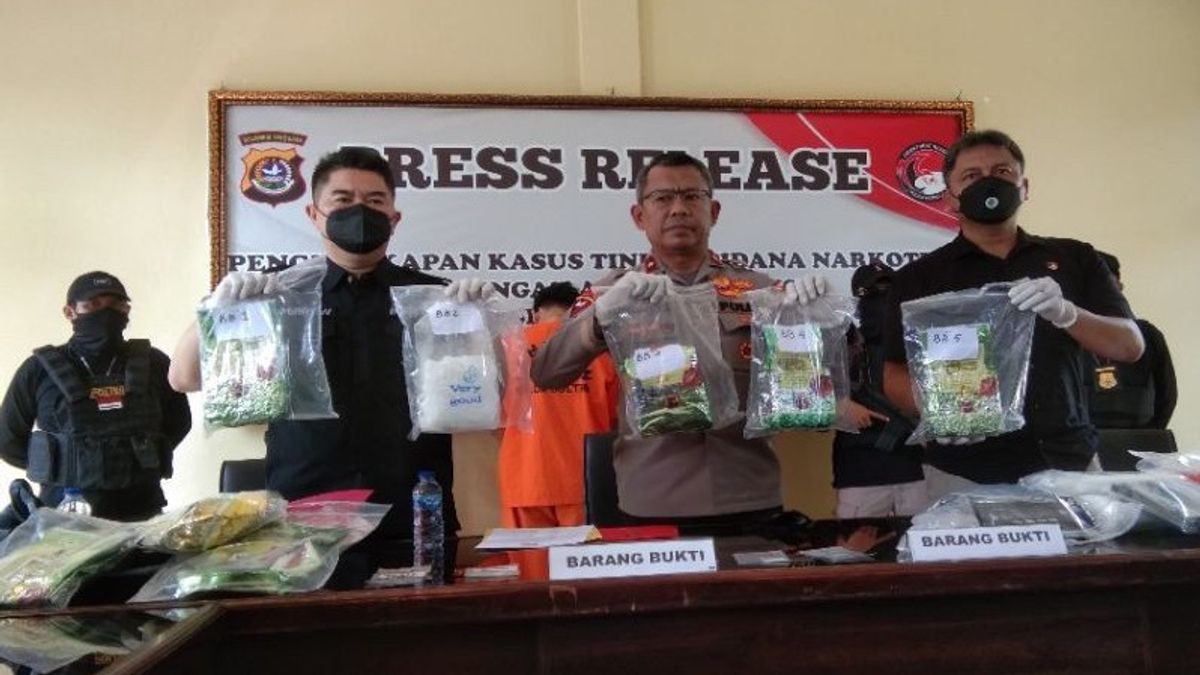 Instead Of Studying, 2 Famous Campus Students In Kendari Involved In A Cross-Provincial Drug Network, 5.2 Kg Of Sabu Turned Into Barbuk