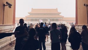 Warga China Bisa Dapat 15 Ribu Dolar kalau Kasih Info Ada Ancaman Keamanan Nasional