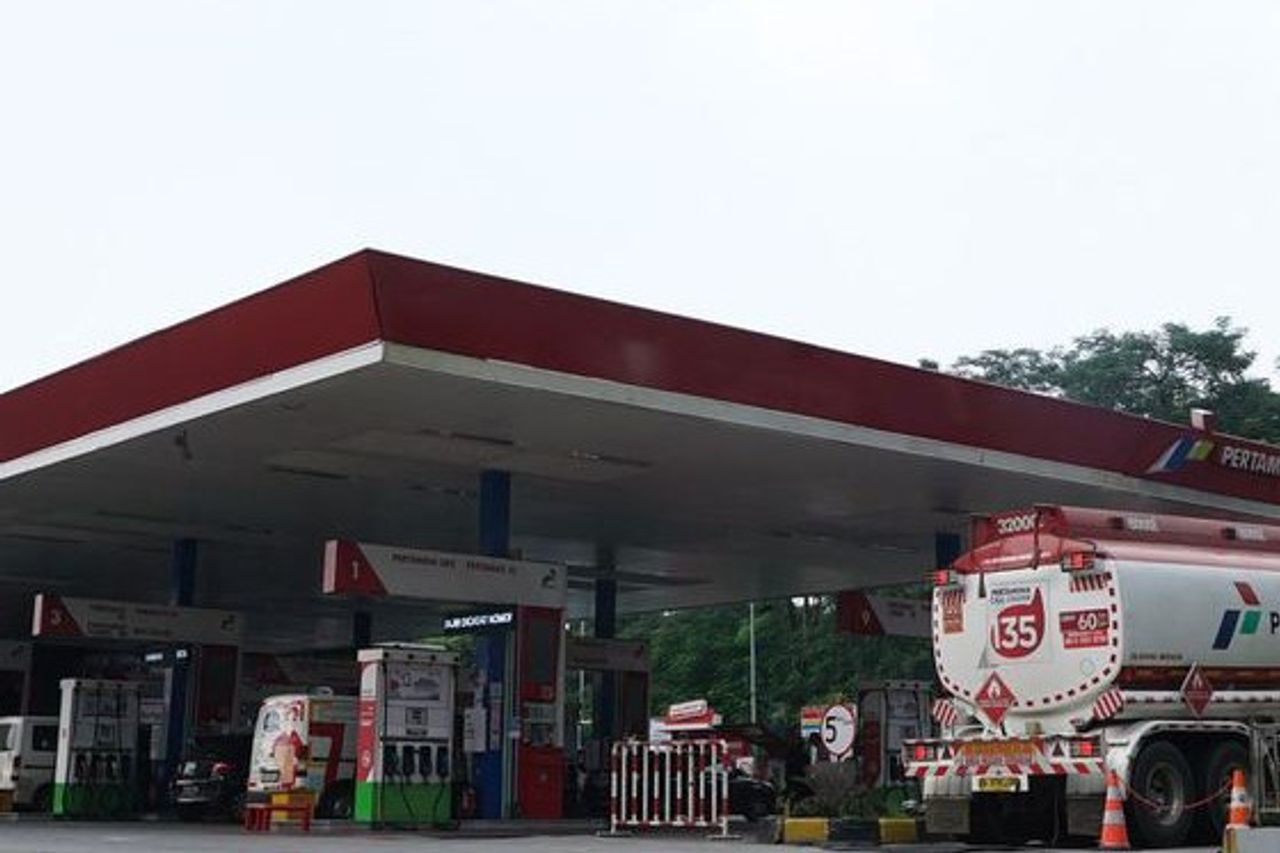 Pertamina: Premium Can Only Be Removed By President Jokowi