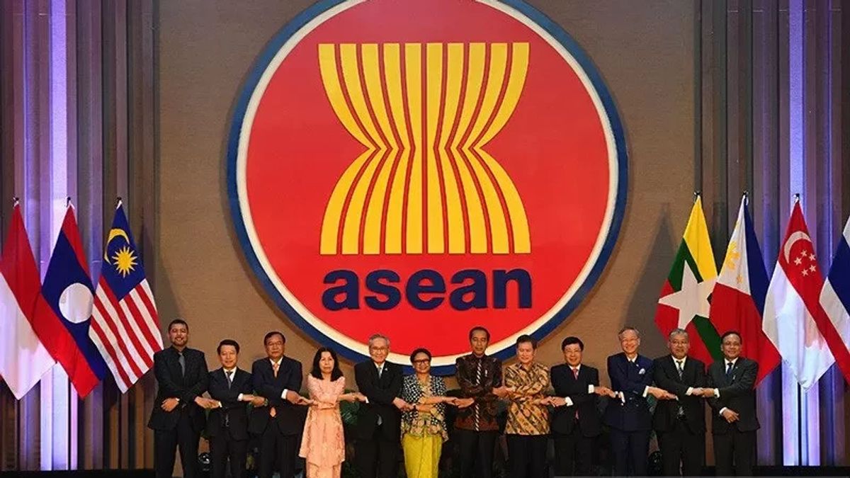 RIは、ASEANの見解がインド太平洋における競技規則の基盤であると信じている