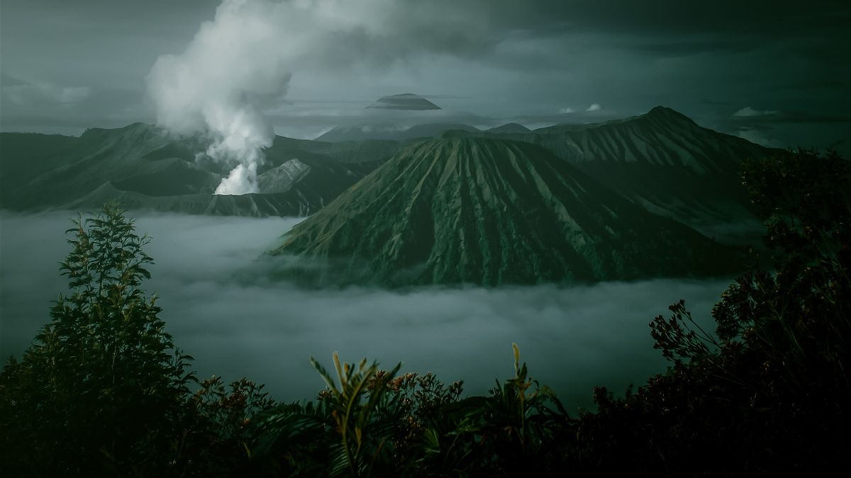 Bisa Dijelajahi dengan Travel dan Bus, 5 Destinasi Wisata di Jawa Ini Wajib Dikunjungi 