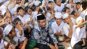 Mahfud MD Ajak Santri Al Khoziny Jujur dan Tidak Tamak