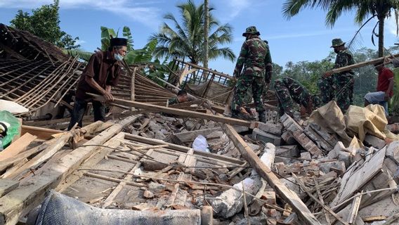 Khofifah Ensures Rp10-Rp50 Million In Aid For Damage To Homes Due To Malang Earthquake