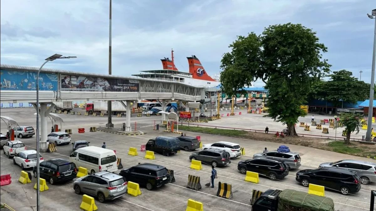 La police de Lampung vérifie la préparation de deux quais alternatifs de PT SMA-BBJ