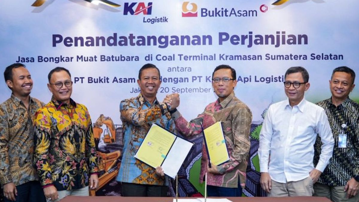 Bukit Asam dan KAI Logistik Kerja Sama Jasa Bongkar Muat Batu Bara