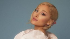 Join Weverse, Ariana Grande Continues Cooperation With HYBE
