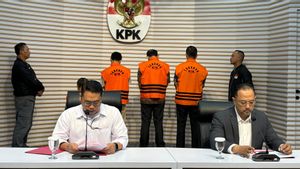 Former Bandung Regional Secretary Ema Sumarna And 3 Members Of The DPRD Berompi Orange Detained By KPK