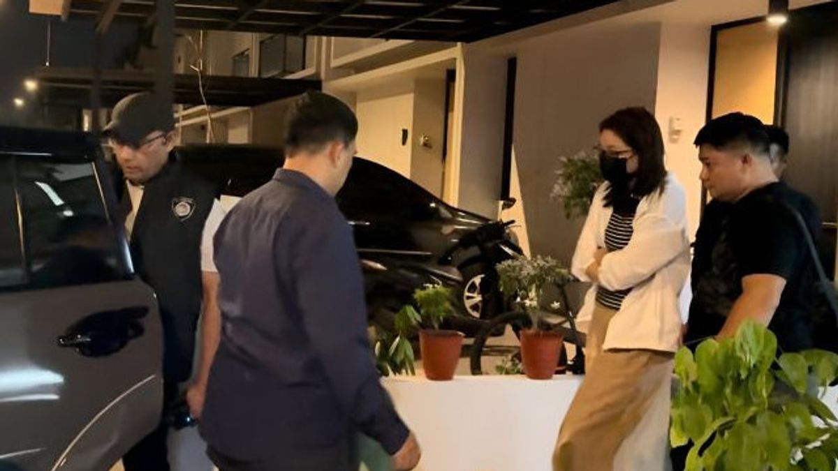 Police Call Fugitive Alice Guo Entering Indonesia Legally