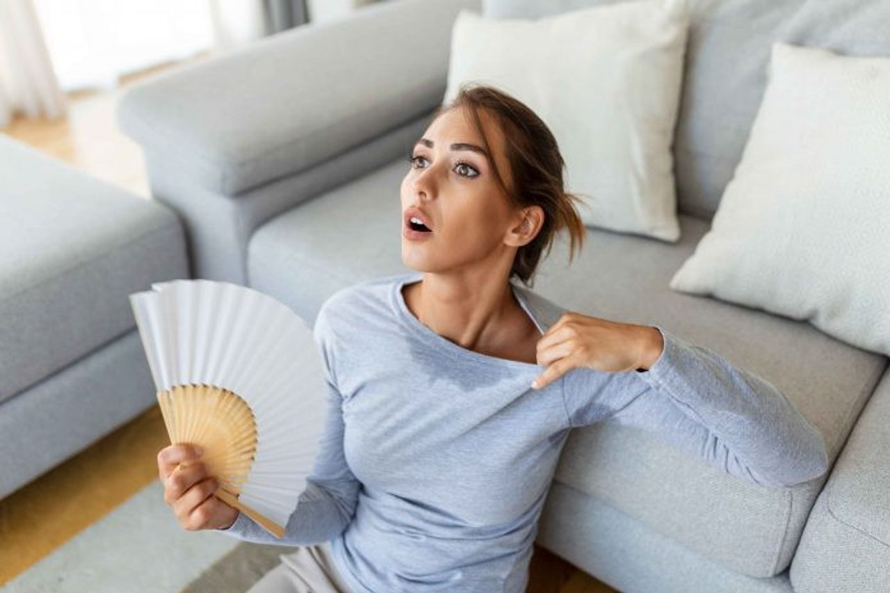 なぜ天気は雨が降っているにもかかわらず不安定に感じるのですか?