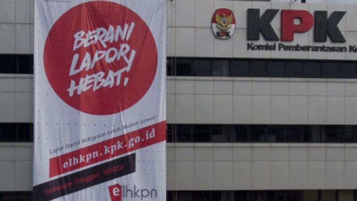 Former KPK Employee Demands to Be Rehired After Winning KIP Case
