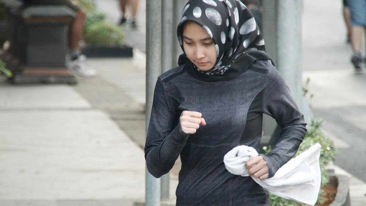 5 Rekomendasi Outfit Lari Pagi untuk Wanita Berhijab yang Nyaman dan Stylish 