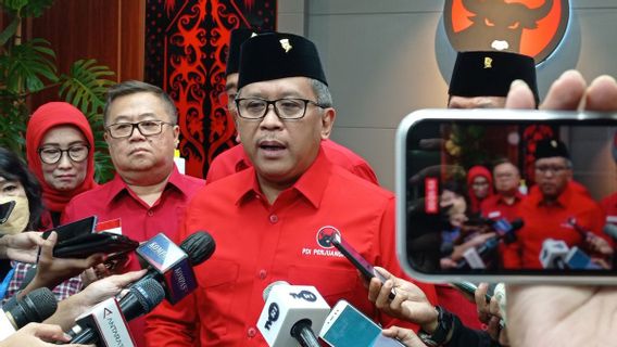 PDIP Secretary General Hasto Attends Investigation At Polda Tuesday Morning