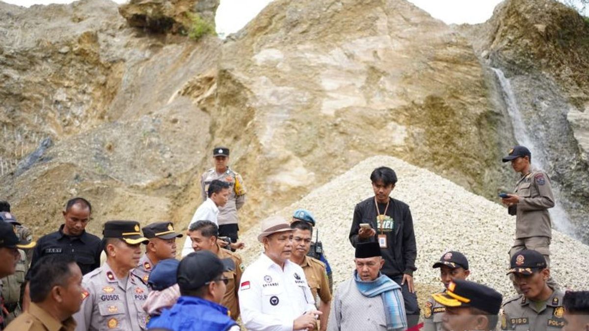 Pemkab Solok Susun Strategi Tutup Tambang di Air Dingin Cegah Banjir