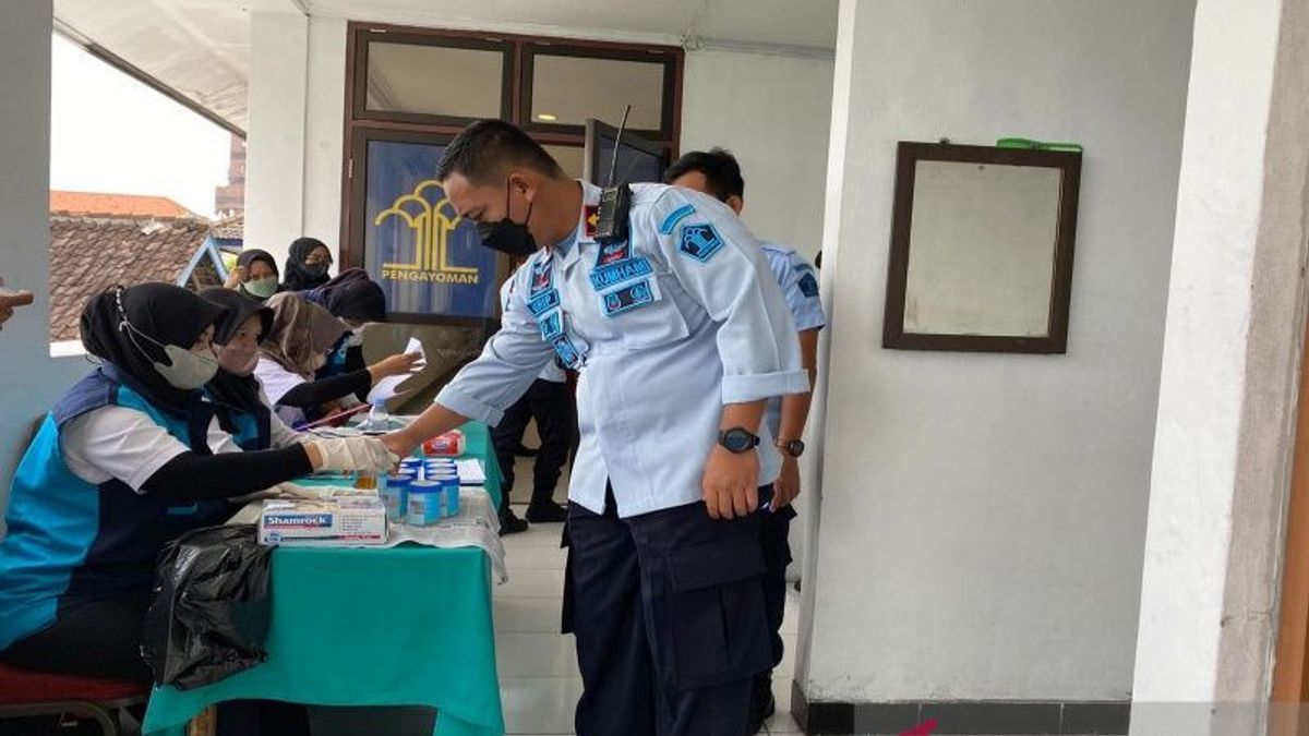 Cleaning Drugs, 15 Class 1 Rutan Officers In Surakarta Take Urine Tests, The Result?