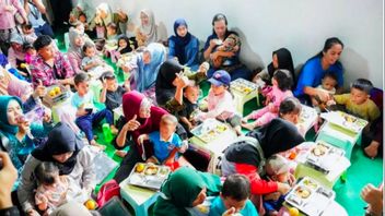 في مكافحة التقزم في سيبايونغ ، طلب من الموظفين العموميين أن يهاجروا مباشرة إلى رعاية الأطفال