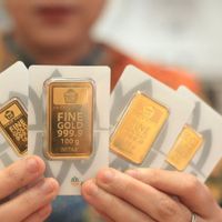 Harga Emas Antam Naik Rp5.000 ke Rp2,814 Juta per Gram