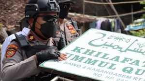 Polisi Kembali Bongkar Papan Khilafatul Muslimin yang Bikin Resah Warga di Jawa Tengah