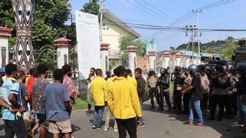 تريد عرض منطقة الحكم الذاتي الجديدة وطلب الاستفتاء ، كتلة عمل PRP في أبيبورا ومنطقة هيرام بابوا حل الشرطة - TNI