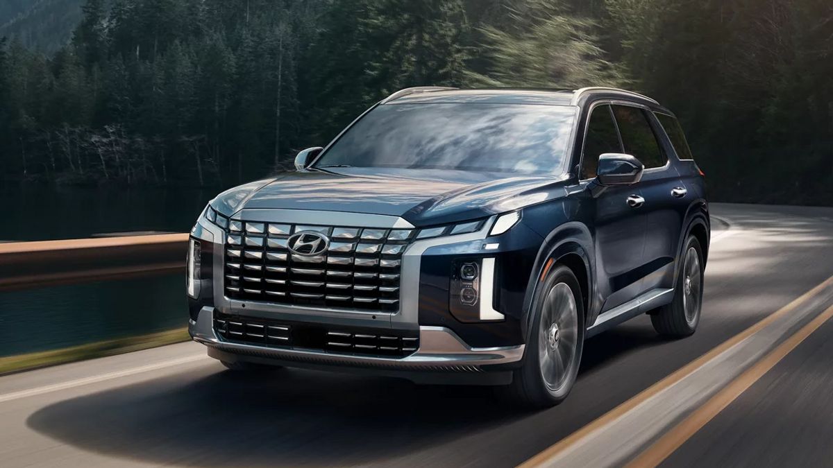 Expected To Launch In 2025 Or 2026, Hyundai Latest Palisade Caught On A ...
