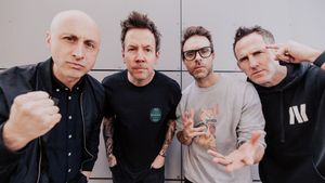 Simple Plan Sajikan Versi Berbeda <i>Can You Feel The Love Tonight</i> untuk A Whole New Sound