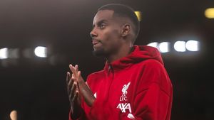 Arne Slot Terkejut dengan Kebugaran Isak dalam Debutnya di Liverpool