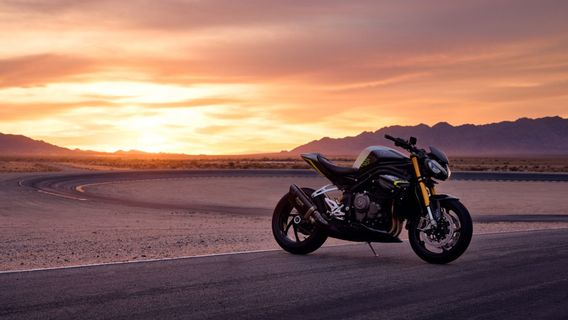 أطلقت Triumph Speed Triple 1200 RS الأحدث مع تصميم سياميك وأداء أفضل