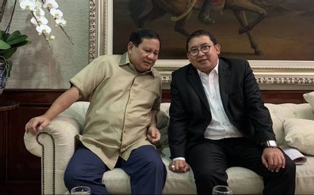 Fadli Zon adalah Konflik yang Harus Dihindari Prabowo demi Jokowi