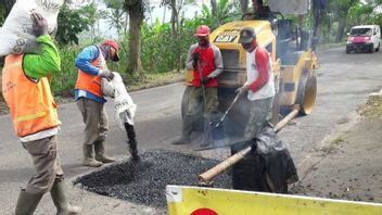 Eid Is Only A Week Away, Repairs To The Homecoming Route In Temanggung Are Accelerated