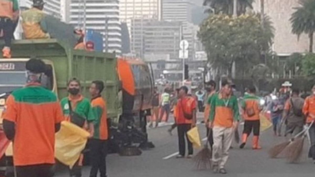 Sampah Hasil Demo 11 April Setara dengan Dua Truk Sampah, DLH Jakarta: Kebanyakan Sampah Plastik 