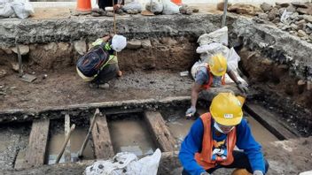 考古学者:インドネシア最古のオランダ遺産MRTプロジェクトのトラムトラック