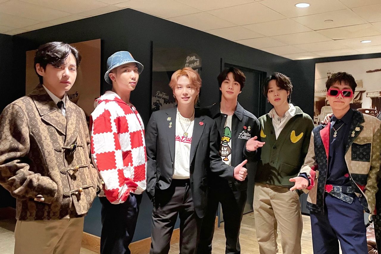 7个紧凑型BTS成员创建个人Instagram帐户