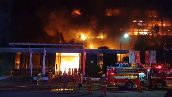  Gedung Kejaksaan Agung Terbakar, Mahfud MD: Dokumen Aman, Spekulasi Tak Perlu Dikembangkan