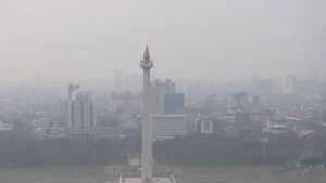 Senin Pagi, Jakarta Tempati Posisi Kelima Kota dengan Udara Terburuk di Dunia