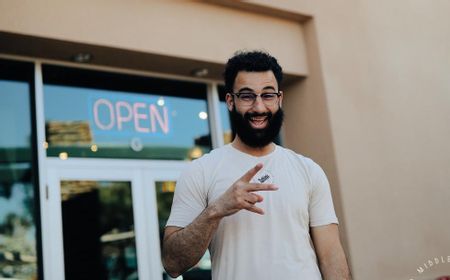 Alumnus Sekolah Hukum Harvard Ini Sukses Bawa Shawarma dan Makanan Timur Tengah ke San Diego