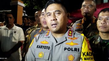 Midi- soir, le chef de la police de Metro Jaya a rencontré les résidents de Kramat Jakpus