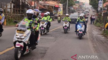 Garut Police Use Alternative Kadungora - Cilawu To Avoid Vehicle Buildup On Main Route