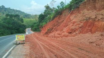 地すべり ジャラン・バンジャルバル・バトゥリシン、PUPRカルセル・ティンブン・ジャラン・パサン・ラリン・サイン
