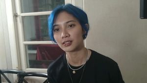 Sheila Dara Tak Khawatir Tampil dengan Warna Rambut Ngejreng