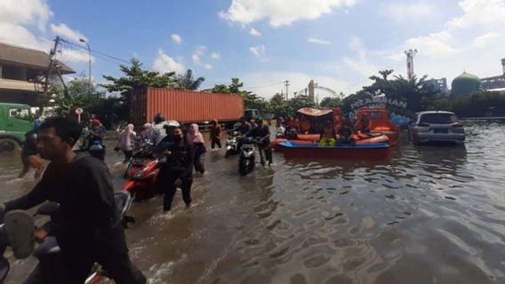 Tolong! Masih Ada 5 Ribu Keluarga Kena Dampak Banjir Rob Semarang