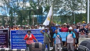Sengketa Koperasi Tak Terselesaikan, Ratusan Buruh Geruduk Pemkot Sorong
