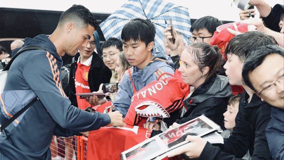 Sebelum MU Permalukan Liverpool di Old Trafford, Cristiano Ronaldo Sudah Lebih Dulu Bikin Malu Legenda Jamie Carragher