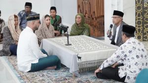 Menikah dengan Anak Susi Pudjiastuti Nadine Kaiser, Proses Ikrar Syahadat Calon Suami Dibimbing Langsung Ketum PP Muhammadiyah