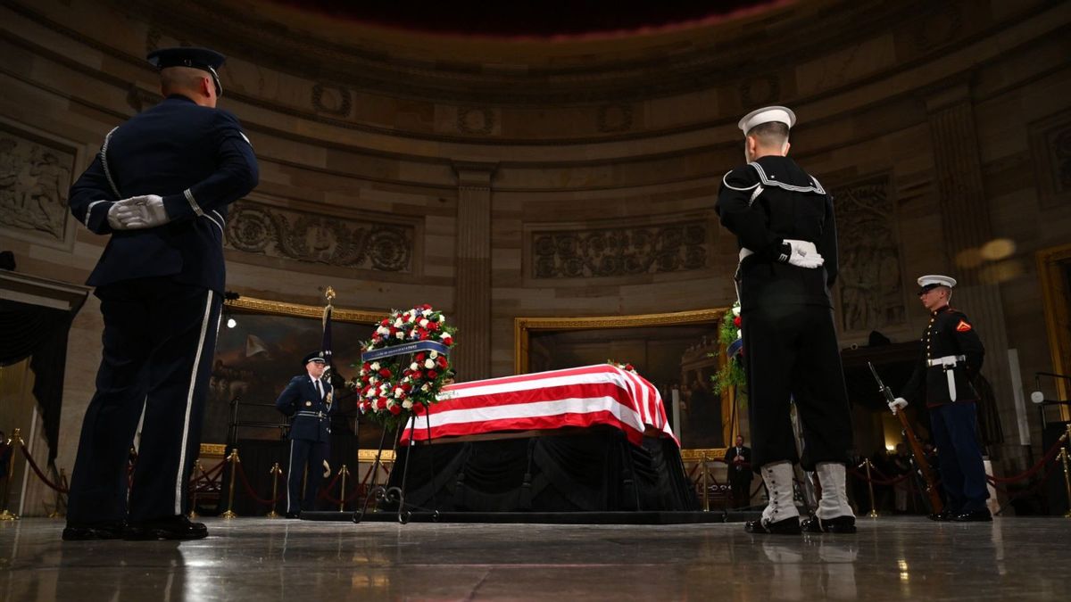 Vice President Harris And US MPs Pay Respect To Late Jimmy Carter On Capitol