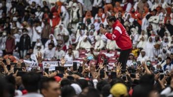 Ingin Jadi Negara Maju, Jokowi: Kerja Keras, Jangan Dikit-Dikit Mengeluh