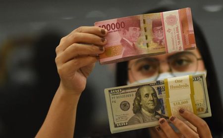 Dolar AS Terpengaruh Karena Kebijakan Bank Sentral