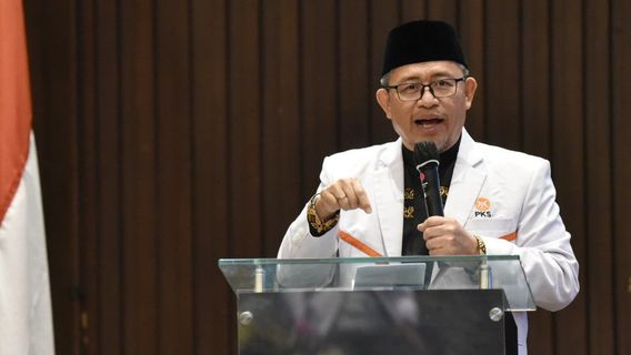 Pantang Mundur, PKS Akan Perjuangkan Aher Jadi Cawapres Anies