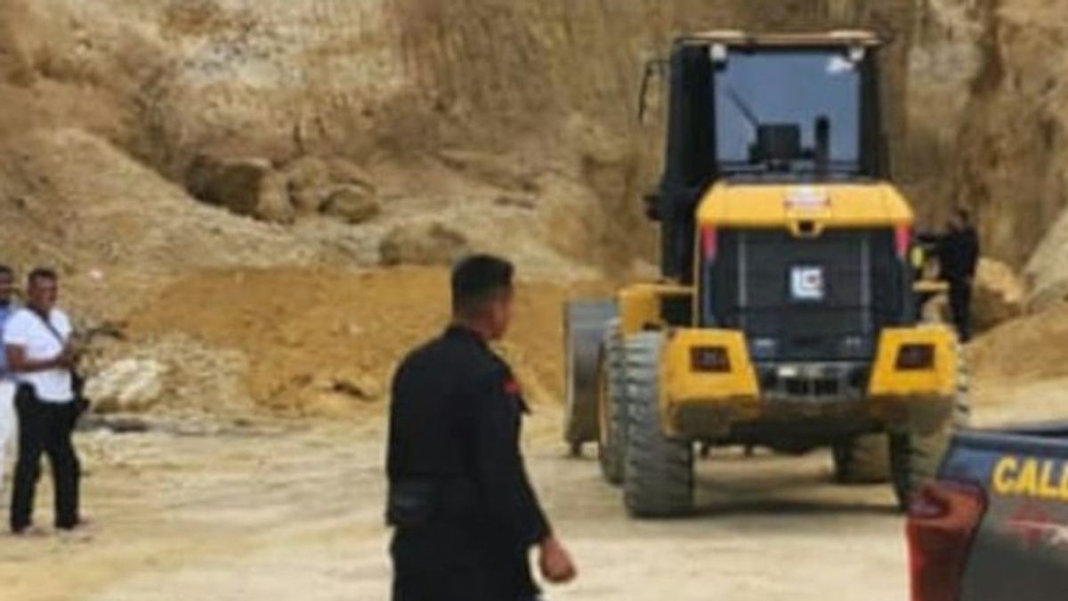 Polisi Musnahkan Bom Peninggalan Perang yang Ditemukan Buruh di Lepo-lepo Kendari